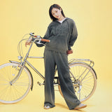 [予約販売/6月上旬入庫予定] [GISELLE着用] WOMEN'S BIG LILY DENIM WASH SEMI-WIDE SWEATPANTS