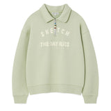 WOMEN'S LETTERING ARTWORK SEMI-OVER FIT COLLAR HALF-ZIP-UP