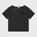 [予約販売/7月上旬入庫予定] WOMEN'S GRAPHIC BUTTON OFF-SHOULDER SHORT SLEEVE T-SHIRT CHARCOAL